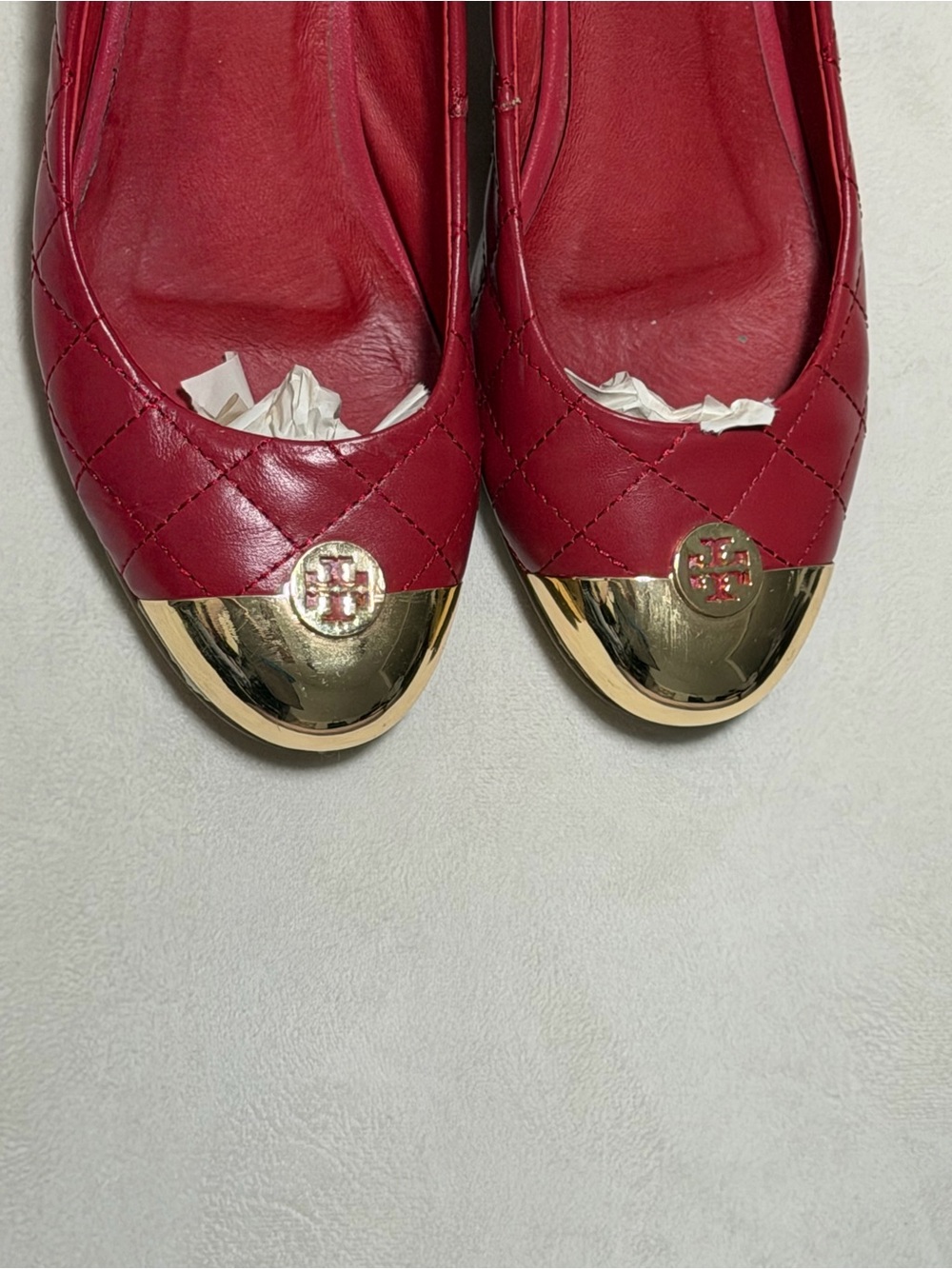 Tory Burch Carrie Red Quilted Leather Gold Cap Toe Block Heel Pump 41 / 10.5 - Picture 4 of 11